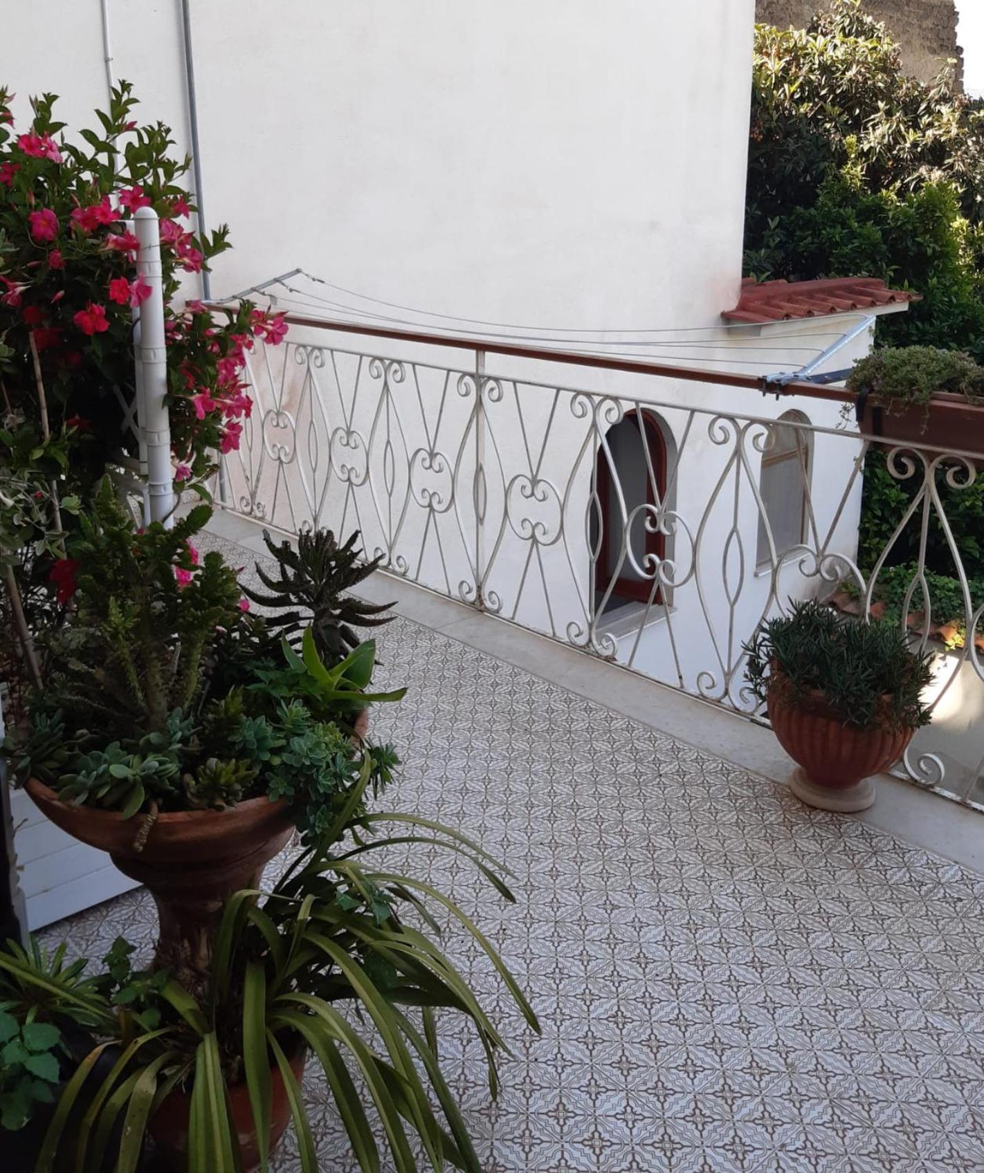 La Casa Di Rosa - Casa Vacanze Meta Kültér fotó
